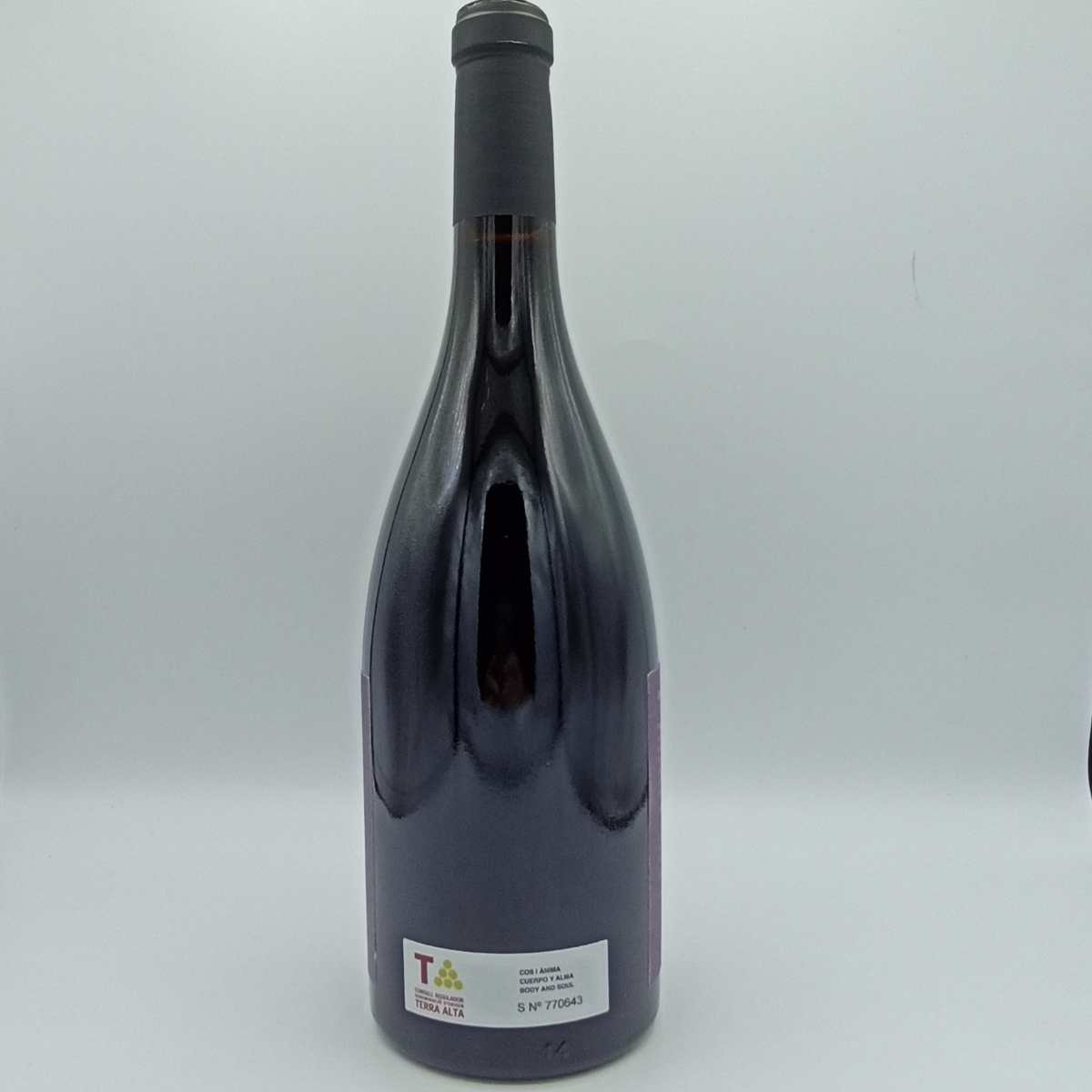 Vi negre Propòsitum Crianza